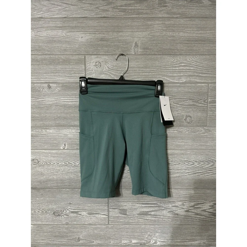 Nike Women's One High-Waisted 8